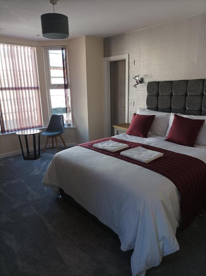 Rose Apartment *